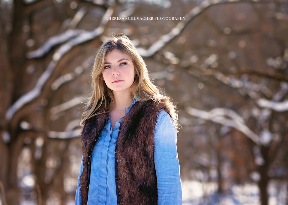 Des Moines Winter Senior Session | Theresa Schumacher Photography
